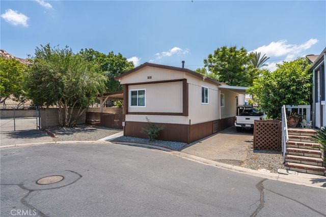 3825 Crestmore 313, Riverside, CA 92509