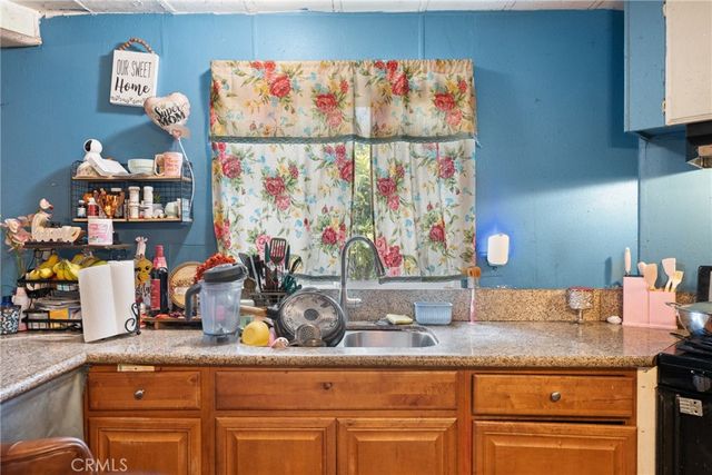 3825 Crestmore 313, Riverside, CA 92509