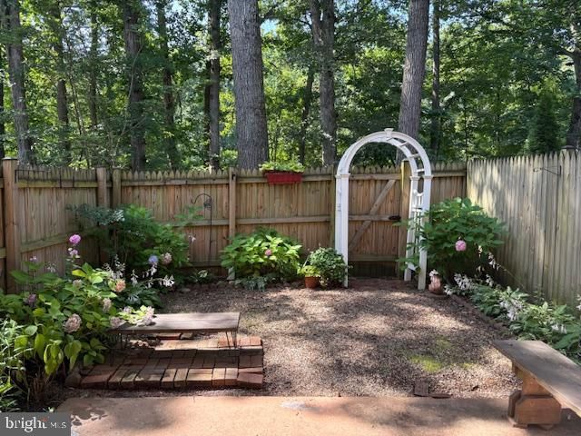7781 TIVERTON DR, Springfield, VA 22152