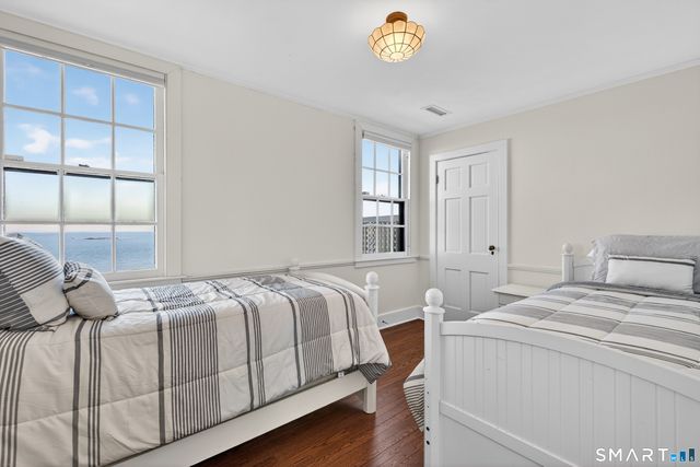 39 Vineyard Place, Guilford, CT 06437