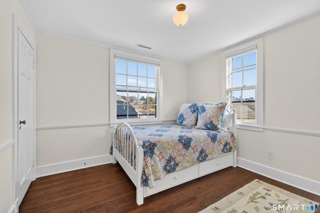 39 Vineyard Place, Guilford, CT 06437