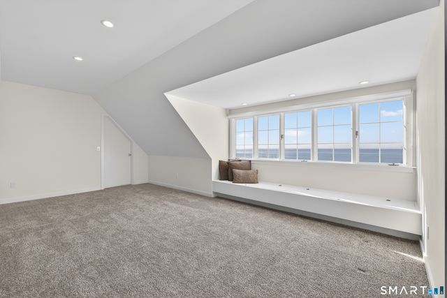 39 Vineyard Place, Guilford, CT 06437