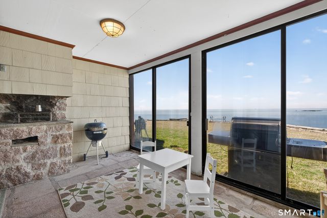 39 Vineyard Place, Guilford, CT 06437