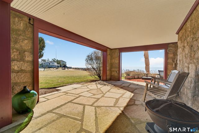 39 Vineyard Place, Guilford, CT 06437