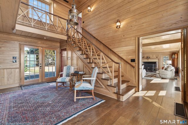 39 Vineyard Place, Guilford, CT 06437