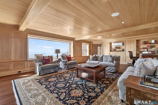 39 Vineyard Place, Guilford, CT 06437