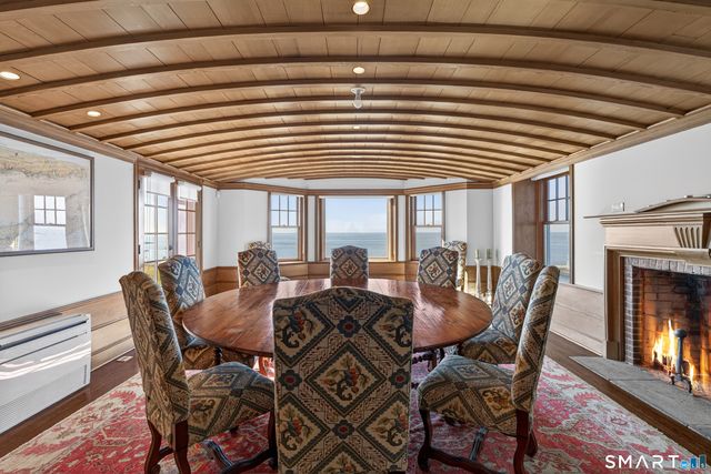 39 Vineyard Place, Guilford, CT 06437