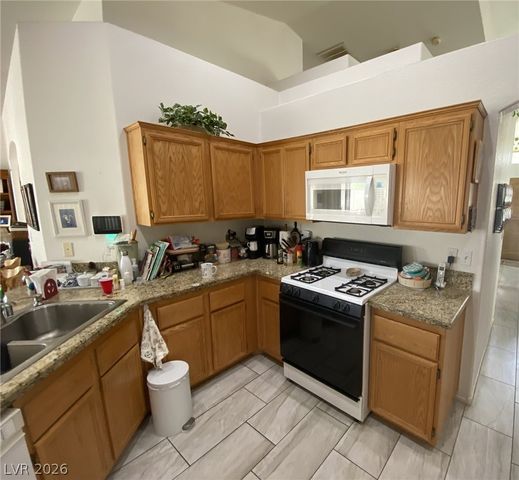 9108 Valley Of Fire Avenue, Las Vegas, NV 89129