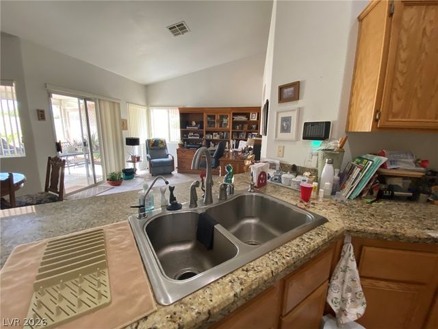 9108 Valley Of Fire Avenue, Las Vegas, NV 89129
