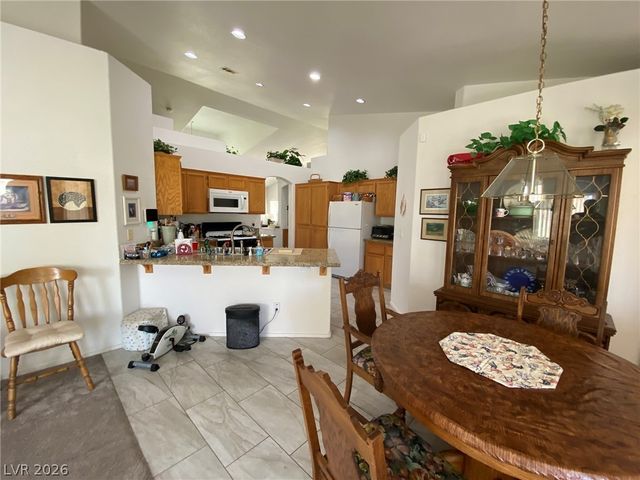 9108 Valley Of Fire Avenue, Las Vegas, NV 89129
