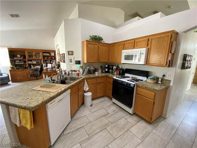 9108 Valley Of Fire Avenue, Las Vegas, NV 89129