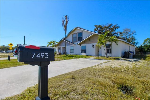 7493 Pebble Beach RD, Fort Myers, FL 33967