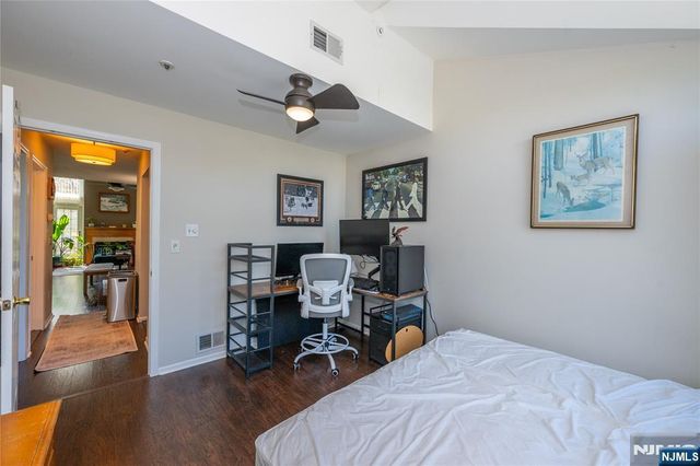 223 Cambridge Drive, Ramsey, NJ 07446