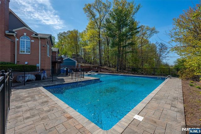 223 Cambridge Drive, Ramsey, NJ 07446