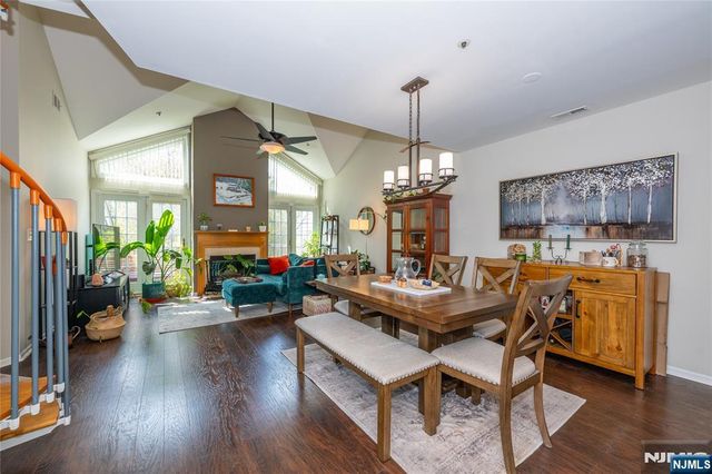 223 Cambridge Drive, Ramsey, NJ 07446