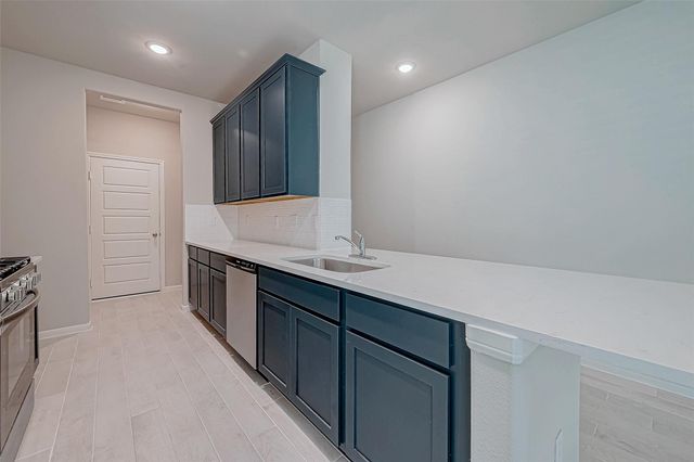 516 Emerald Thicket, Huffman, TX 77336