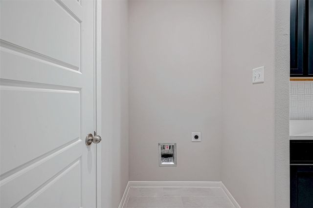 516 Emerald Thicket, Huffman, TX 77336