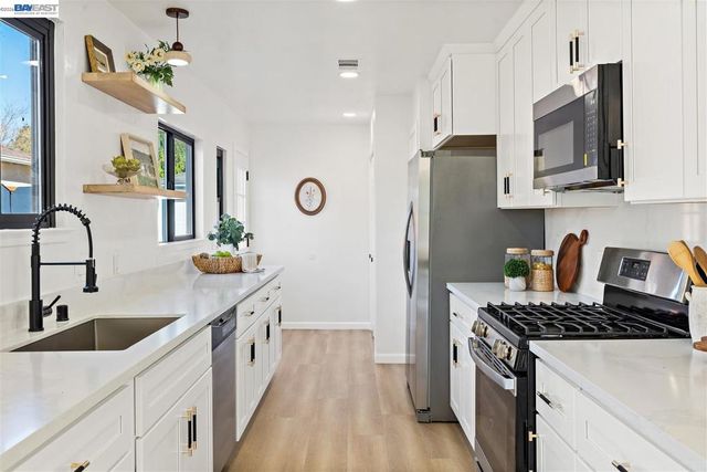 21928 Baywood Ave, Castro Valley, CA 94546