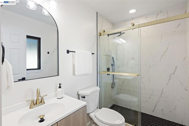 21928 Baywood Ave, Castro Valley, CA 94546