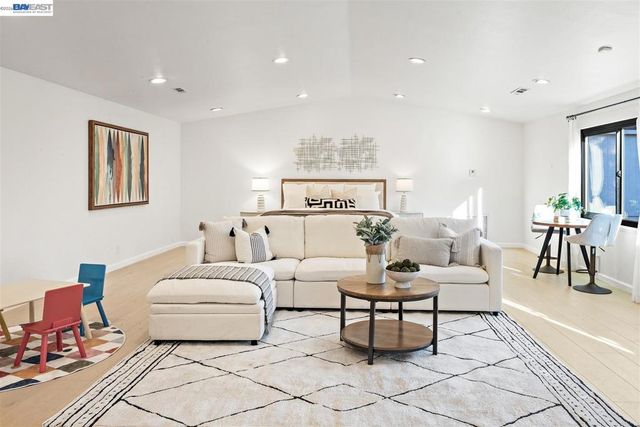 21928 Baywood Ave, Castro Valley, CA 94546