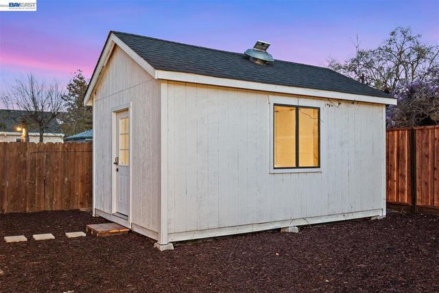 21928 Baywood Ave, Castro Valley, CA 94546