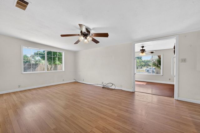 6521 6th St, Rio Linda, CA 95673