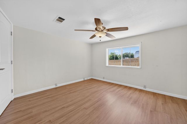 6521 6th St, Rio Linda, CA 95673
