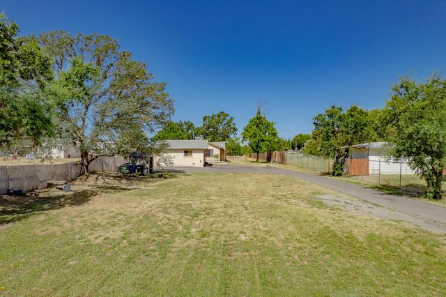 6521 6th St, Rio Linda, CA 95673