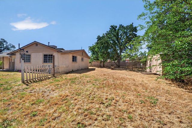 6521 6th St, Rio Linda, CA 95673