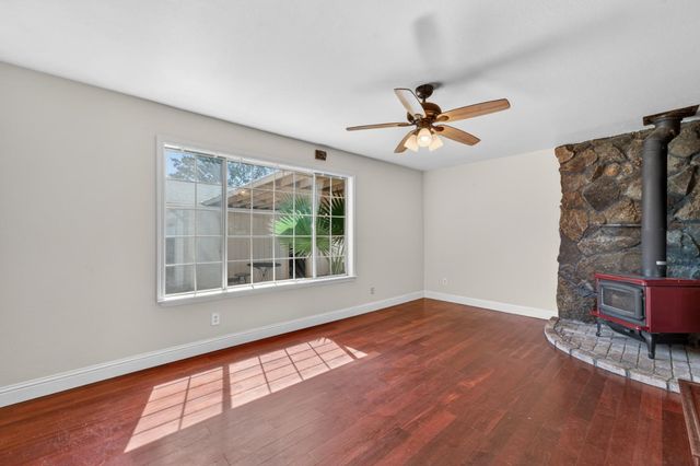 6521 6th St, Rio Linda, CA 95673