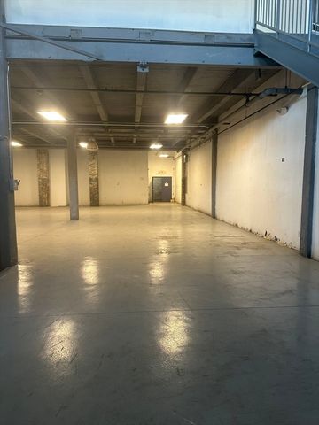 181 Old Colony Ave A, Boston, MA 02127