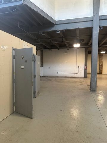 181 Old Colony Ave A, Boston, MA 02127