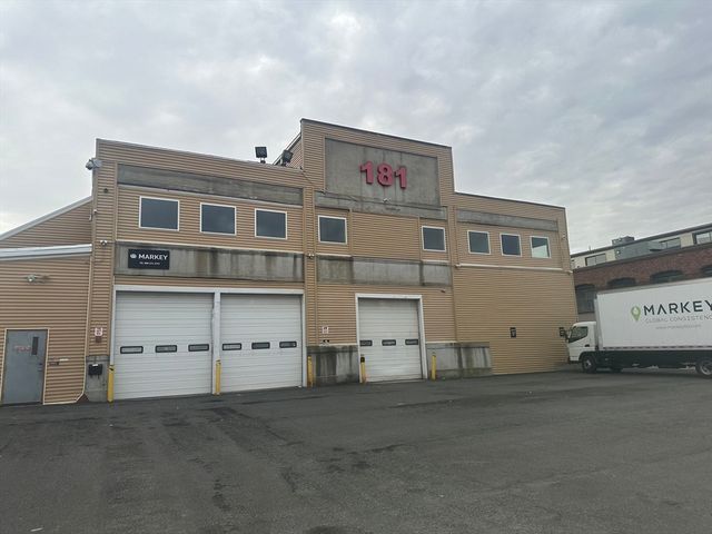 181 Old Colony Ave A, Boston, MA 02127