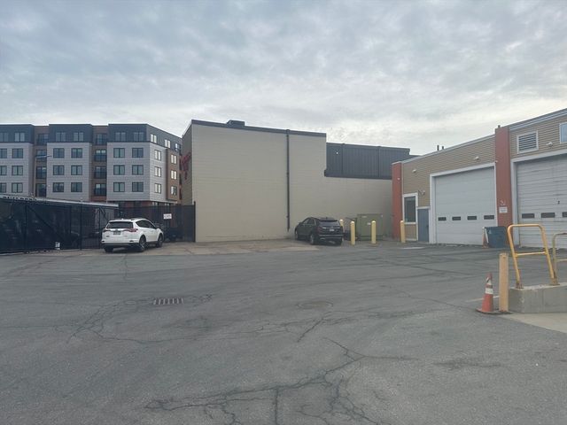 181 Old Colony Ave A, Boston, MA 02127