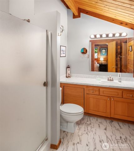 211 E Church Point Drive, Shelton, WA 98584