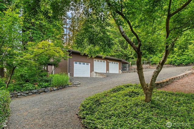 211 E Church Point Drive, Shelton, WA 98584