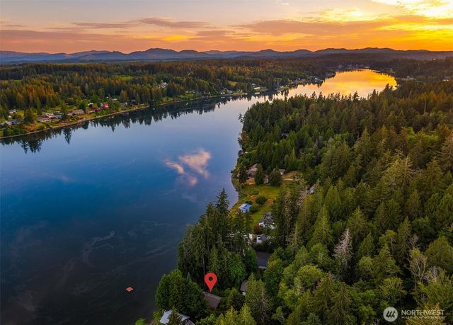 211 E Church Point Drive, Shelton, WA 98584