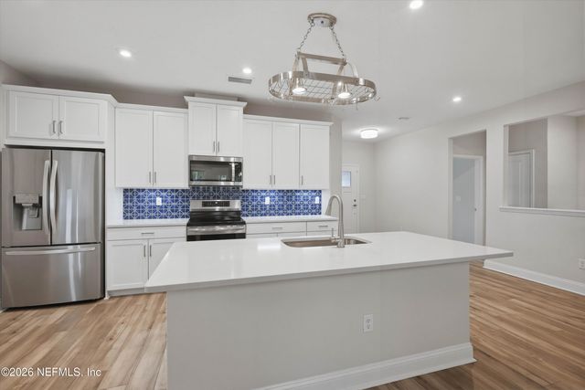310 MEADOW CREEK Drive, St. Johns, FL 32259