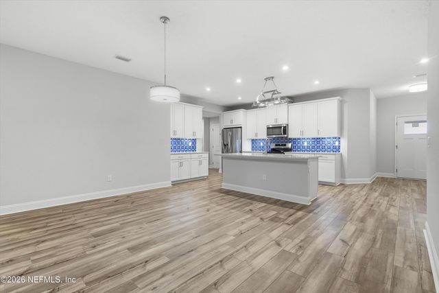 310 MEADOW CREEK Drive, St. Johns, FL 32259