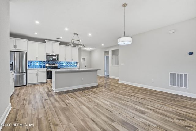 310 MEADOW CREEK Drive, St. Johns, FL 32259
