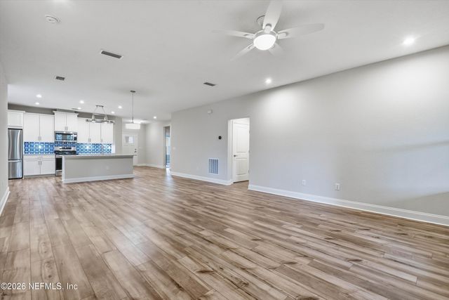 310 MEADOW CREEK Drive, St. Johns, FL 32259