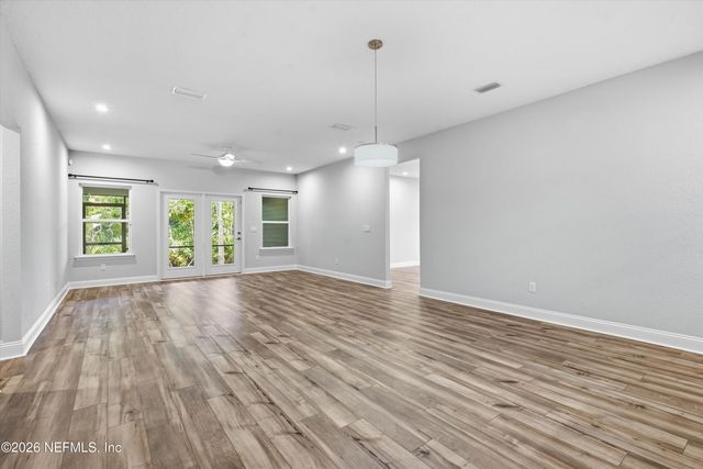 310 MEADOW CREEK Drive, St. Johns, FL 32259