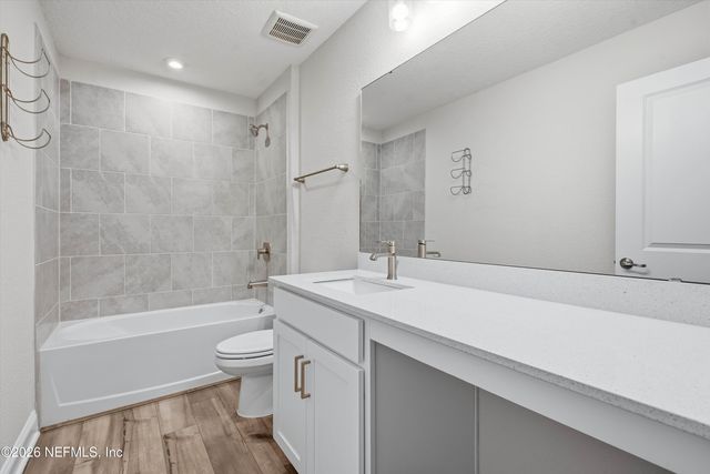 310 MEADOW CREEK Drive, St. Johns, FL 32259