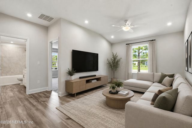 310 MEADOW CREEK Drive, St. Johns, FL 32259
