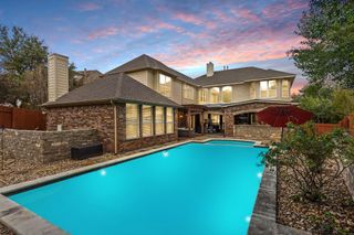 7109 Via Correto DR, Austin, TX 78749