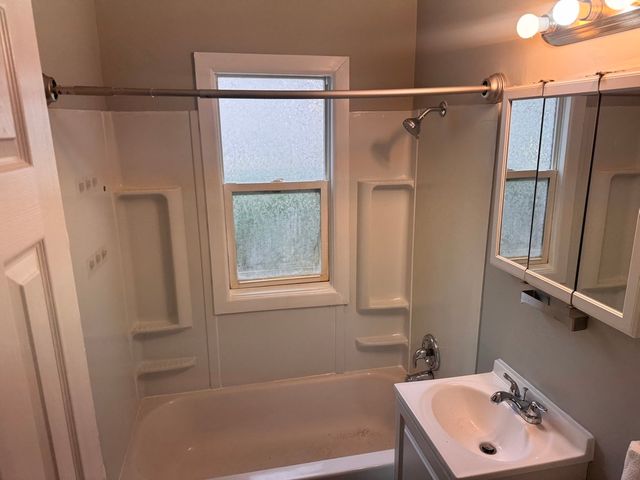 7506 Algonquin Road, Wonder Lake, IL 60097