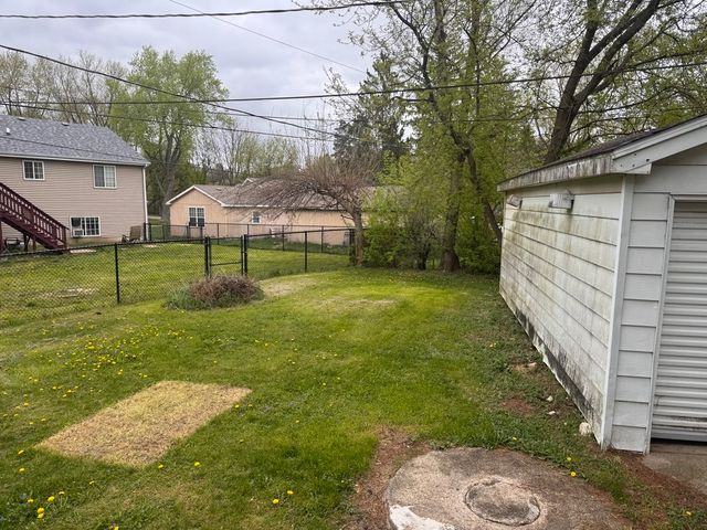 7506 Algonquin Road, Wonder Lake, IL 60097