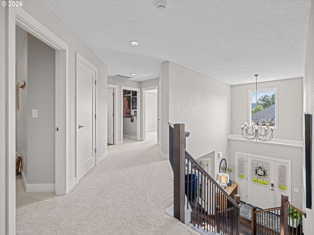 17985 SAINT CLAIR Dr, Lake Oswego, OR 97034