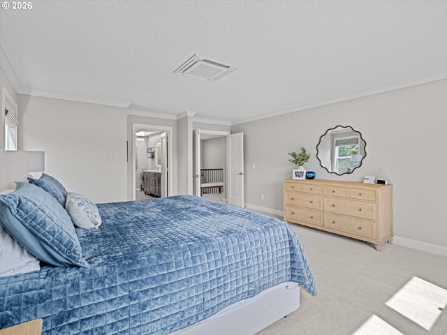 17985 SAINT CLAIR Dr, Lake Oswego, OR 97034