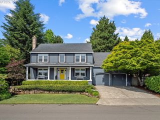 17985 SAINT CLAIR Dr, Lake Oswego, OR 97034